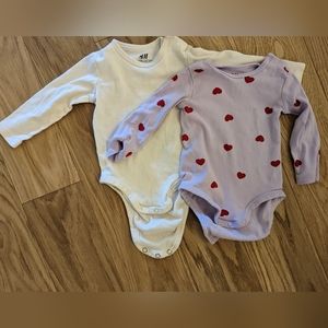H&M bodysuits (4-6 M)